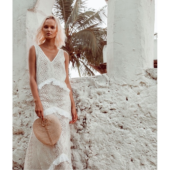 • Palm Collective • Elle Lace Maxi Dress - Picture 2 of 6